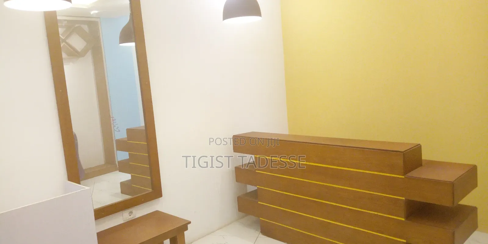 የእንግዳ መቀበያ Reception Table