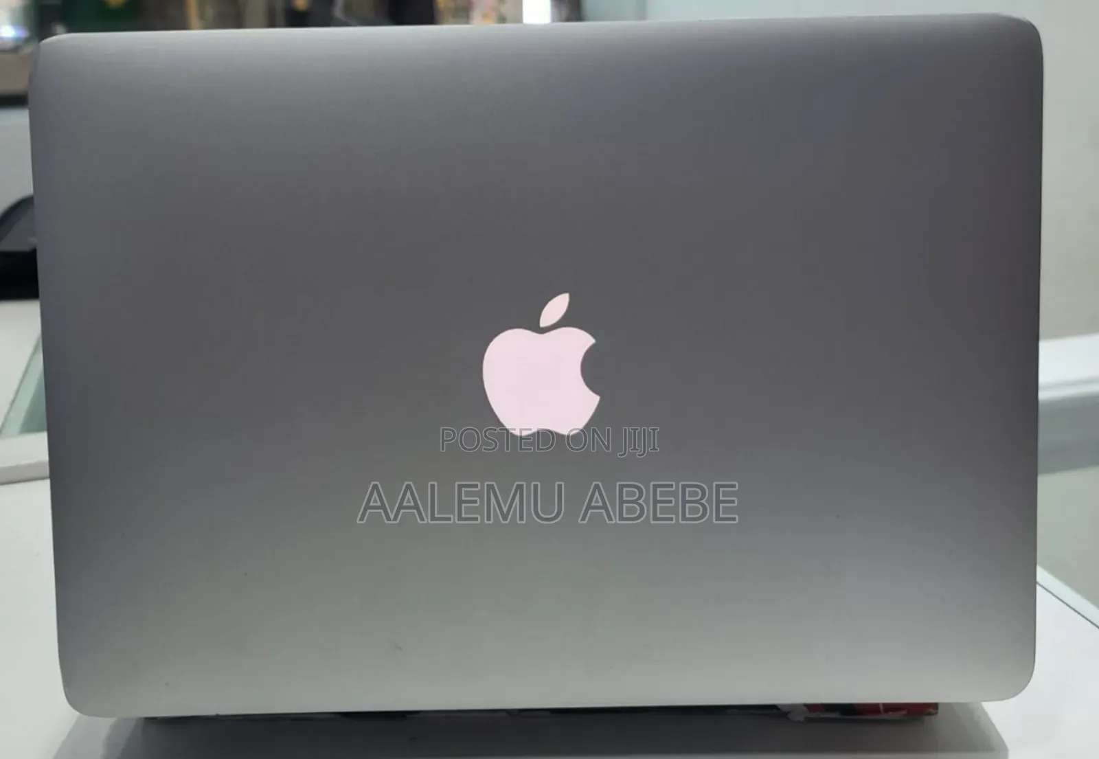 New Laptop Apple MacBook Air 2015 8GB Intel Core I7 SSD 256GB