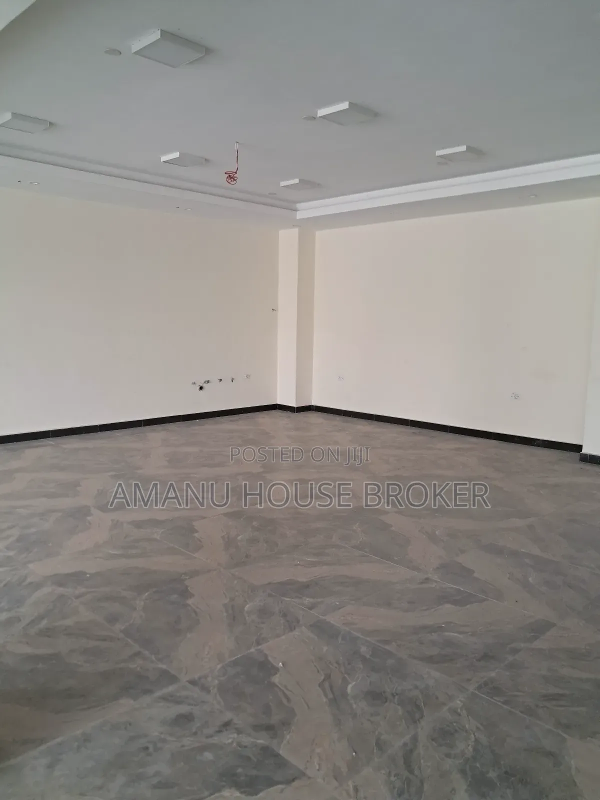 አስቸኳይ የሚከራይ ቢሮ በማይታመን ዋጋ 249sqm