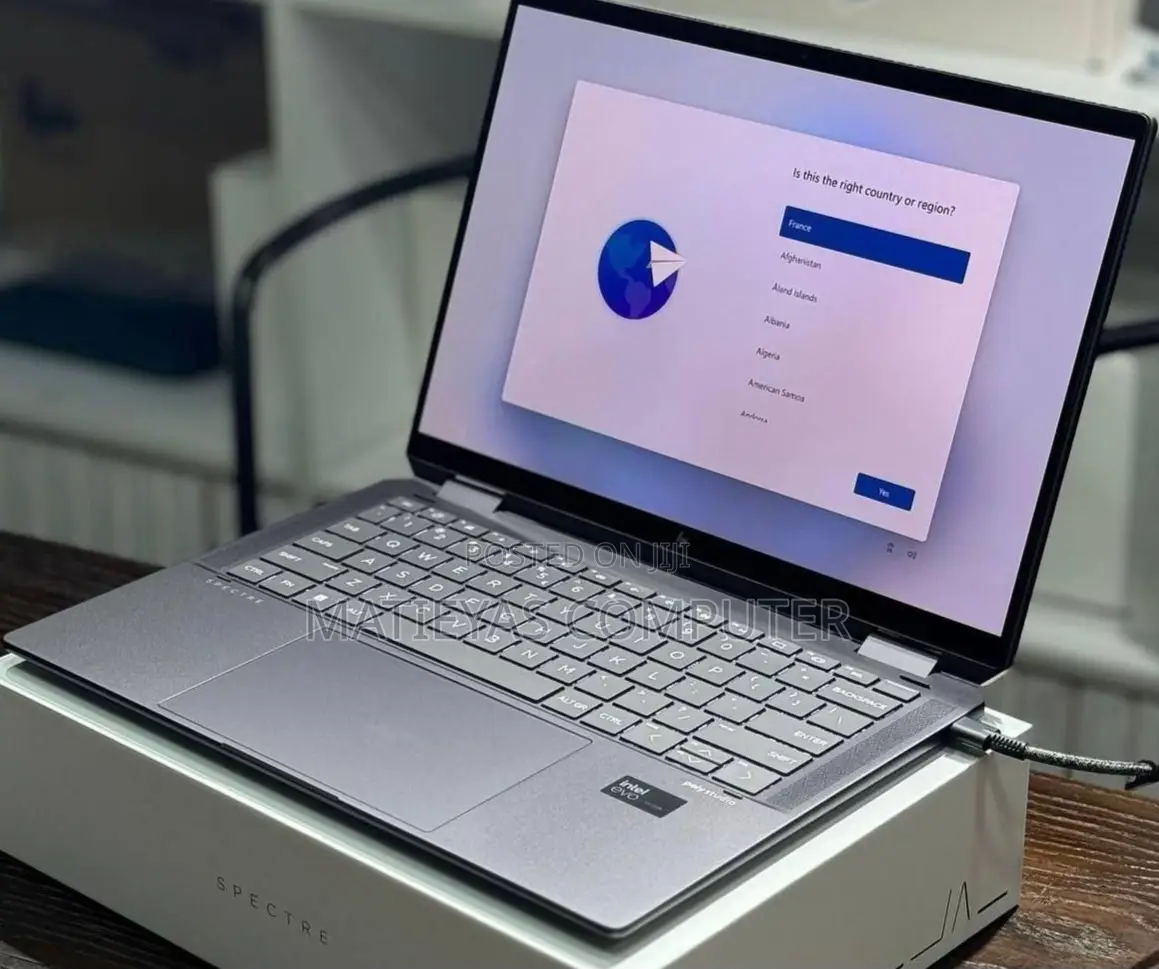 New Laptop HP Spectre 16GB SSD 1T