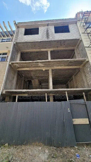 6bdrm House in ሀይሌ ጋርመንት, Nifas Silk-Lafto for sale