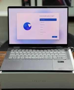 New Laptop HP Spectre 16GB Intel Core I7 SSD 1T