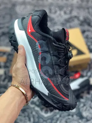 Nike Acg Mountain Fly 2 Low Top Shoes