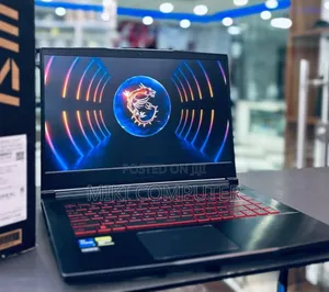 New Laptop MSI GP75 Leopard 16GB Intel Core I7 SSD 512GB