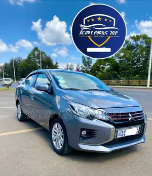 Mitsubishi Attrage 2022 Silver