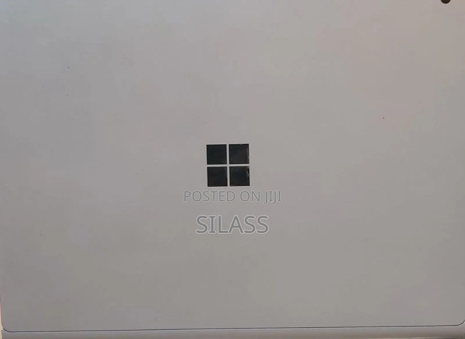 New Laptop Microsoft Surface 8GB Intel Core I5 SSD 256GB