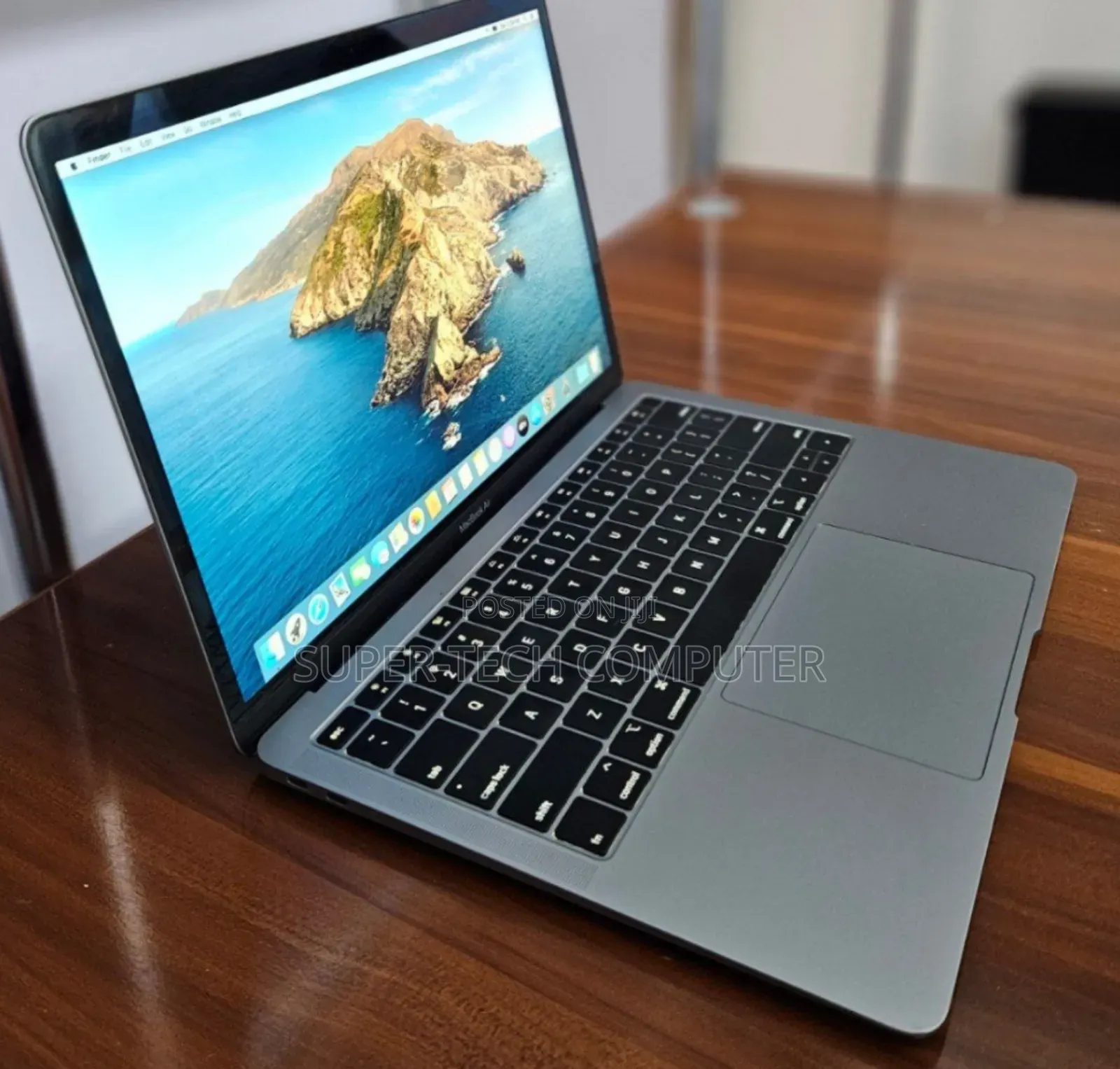 New Laptop Apple MacBook Air 2019 8GB Intel Core I5 SSD 128GB