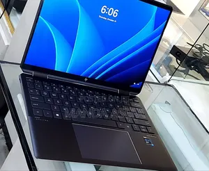 New Laptop HP Spectre 16GB Intel Core I7 SSD 1T