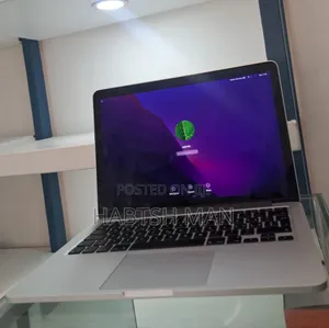 New Laptop Apple MacBook Pro 2017 8GB Intel Core I5 SSD 256GB