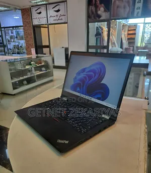 New Laptop Lenovo ThinkPad Yoga 370 8GB Intel Core I5 SSD 512GB