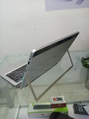 New Laptop HP Elite X2 1012 8GB Intel Core I5 SSD 256GB