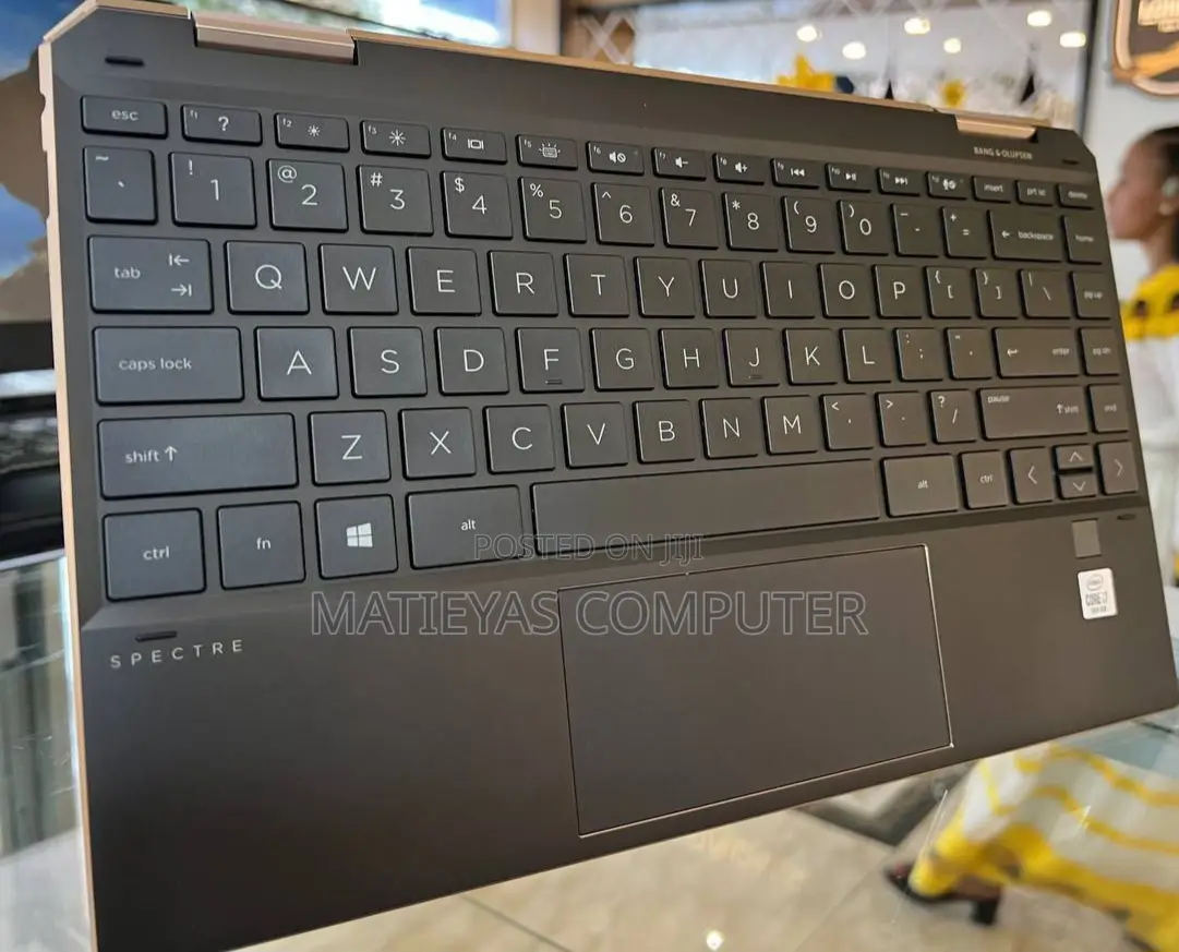 New Laptop HP Spectre 16GB Intel Core I7 SSD 1T