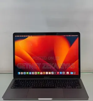 New Laptop Apple MacBook Pro 2020 M1 8GB Apple M1 Pro SSD 256GB