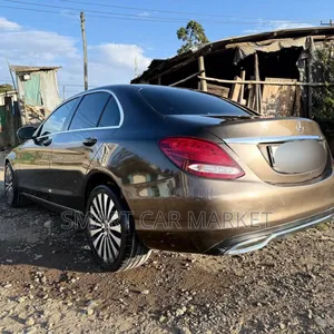 Mercedes-Benz C-Class 2016 Brown
