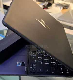 New Laptop HP Spectre 16GB Intel Core I7 SSD 1T