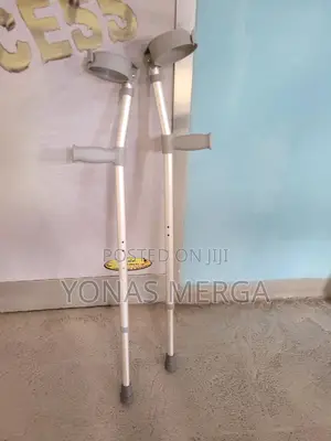 Elbow Crutchesክራንች_bilateral Crutches0÷Crutches€9kranch0ዌልቼር