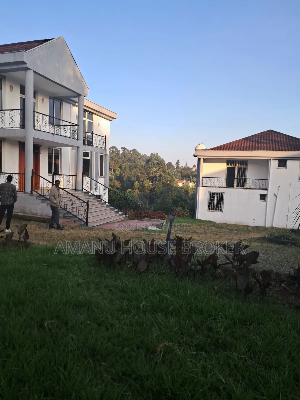 8bdrm House in For The Embassy, Yeka for rent