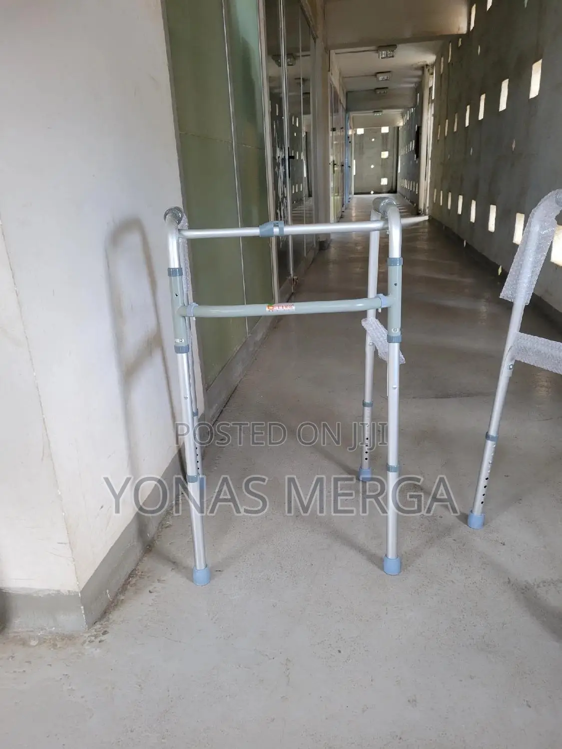Mildsteel Height Adjustable Folding Walker for Adult Patient