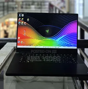 New Laptop Razer Blade 16GB Intel Core i7 SSD 512GB
