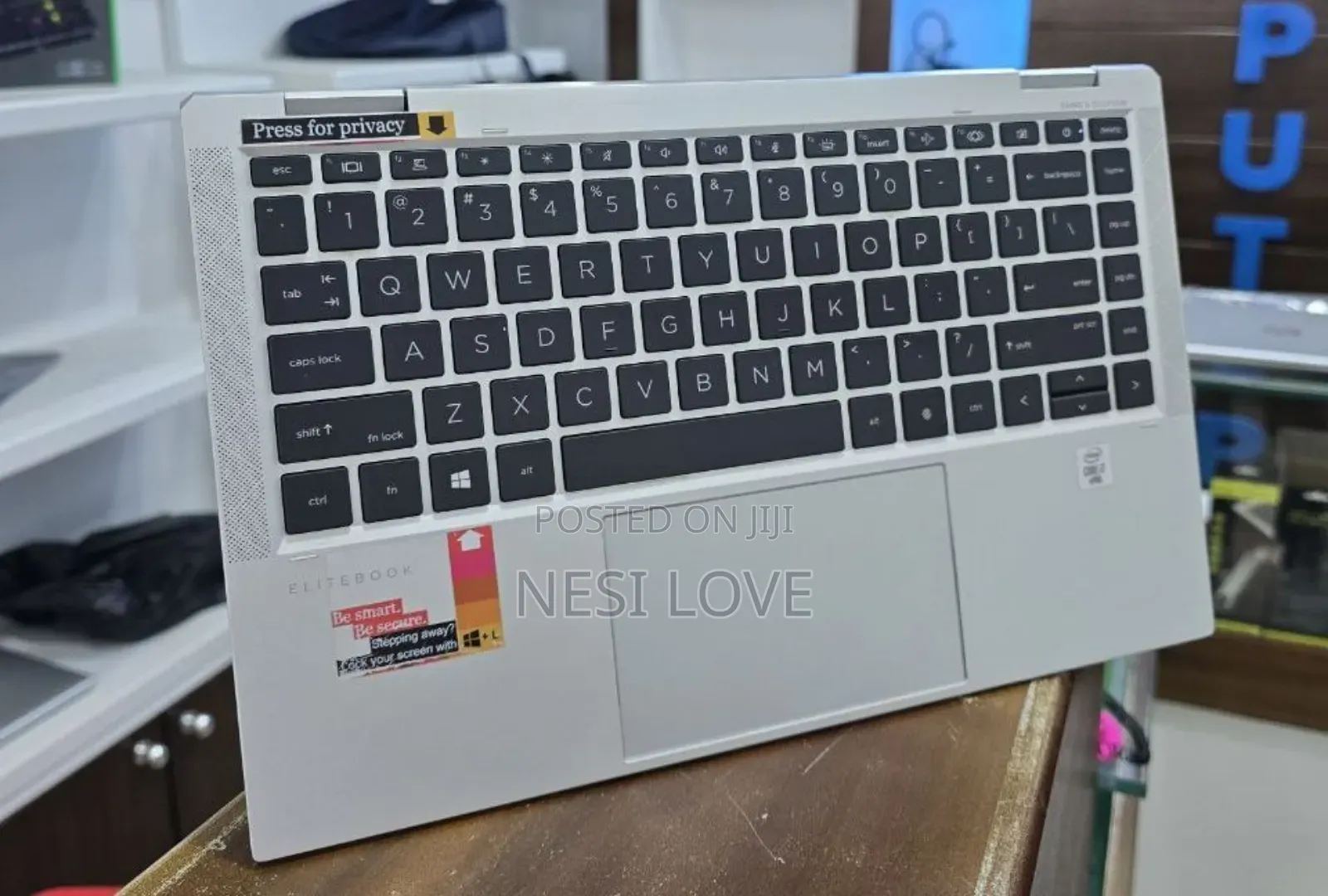 New Laptop HP EliteBook x360 1040 G7 16GB Intel Core i7 SSD 512GB