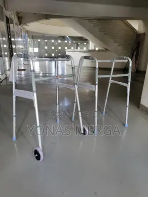 Aluminum Walker//ወከር\\Safe Experience, Each Outer Handleወከር+