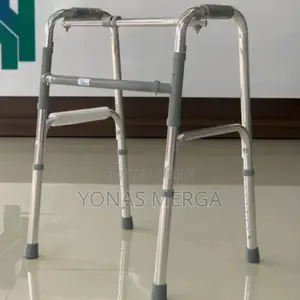 Adjustable Height Walker -the Height Varies From 780to 950mm