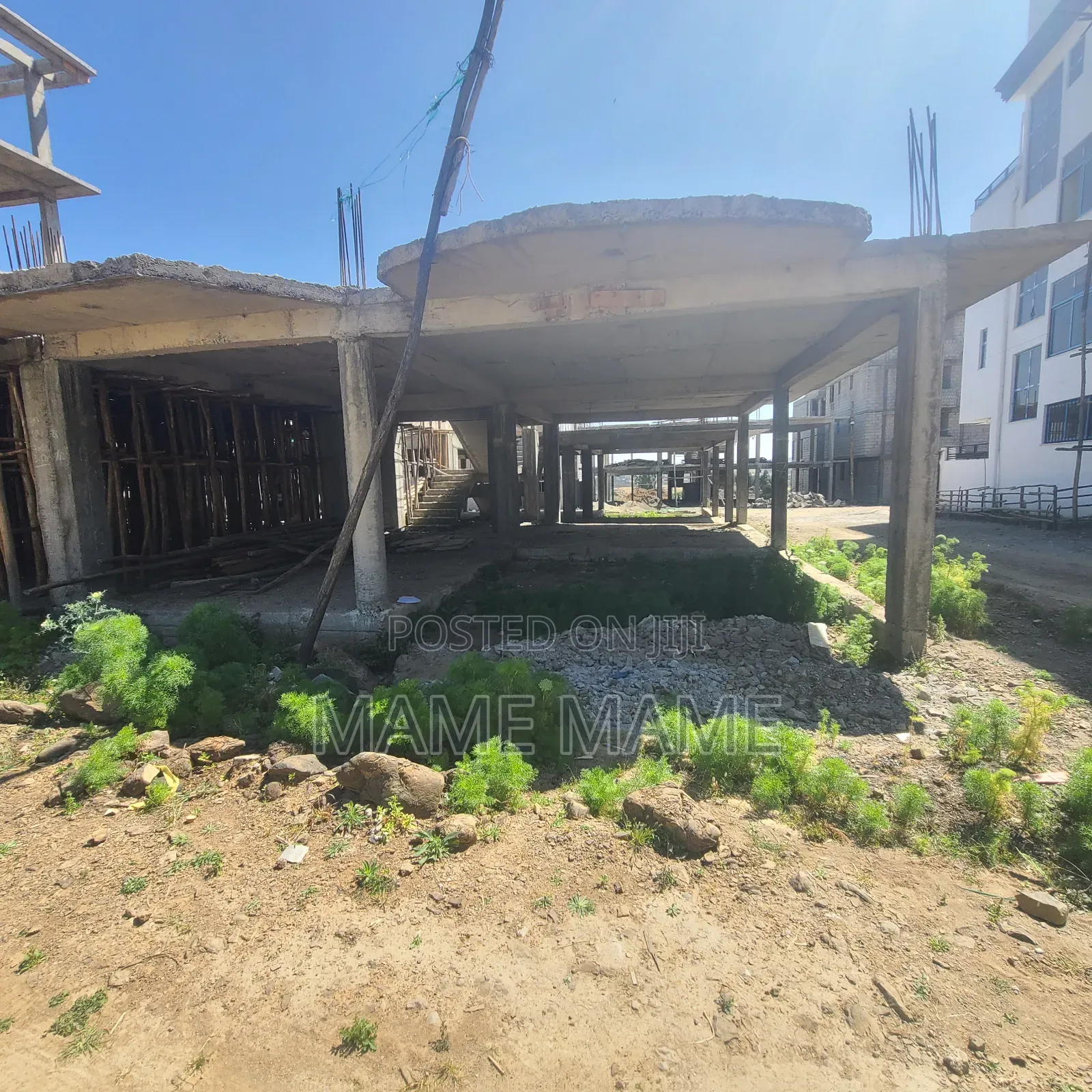 5bdrm House in Addis Abeba, Bole for sale