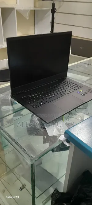 New Laptop HP Omen 15 16GB Intel Core I9 SSD 1T