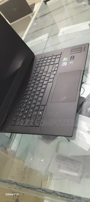 New Laptop HP Omen 15 16GB Intel Core I9 SSD 1T