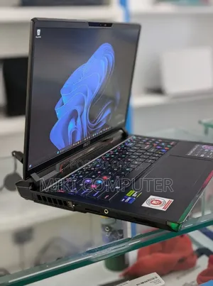 New Laptop MSI GF63 32GB Intel Core I9 SSD 1T
