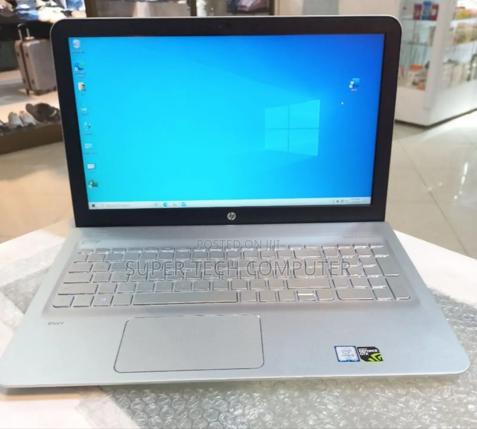 New Laptop HP Envy 13 8GB Intel Core I5 HDD+SSD 640GB