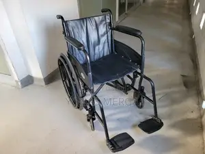 Wheelchair With Attendant Brakes (Wheelchair India)Used8