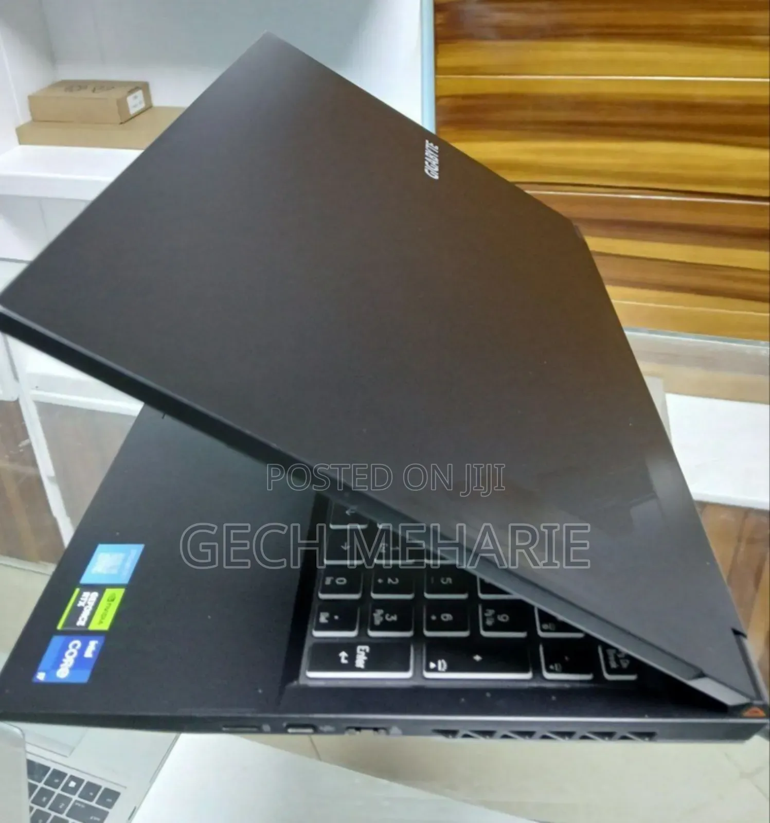 New Laptop Gigabyte AORUS 5 16GB Intel Core I7 SSD 1T
