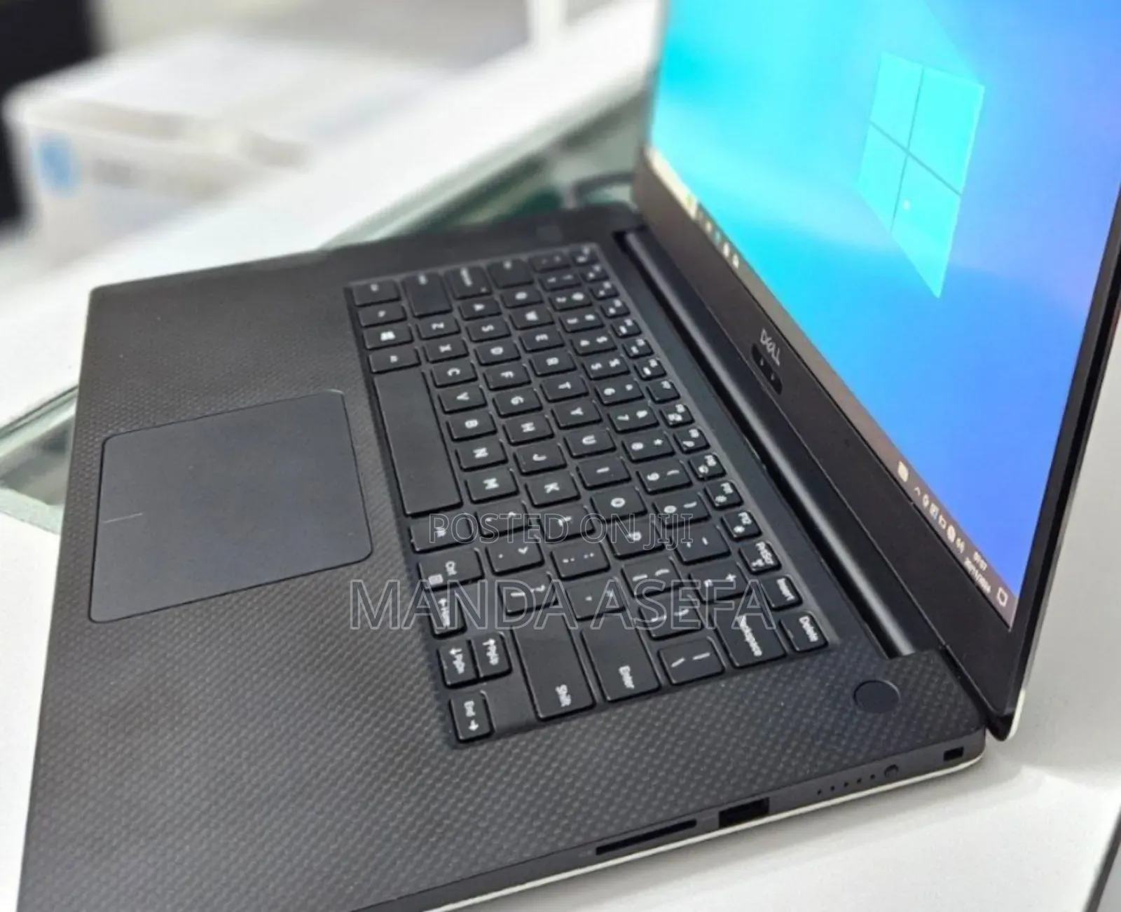 New Laptop Dell Precision 5540 16GB Intel Core I9 SSD 512GB