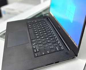 New Laptop Dell Precision 5540 16GB Intel Core I9 SSD 512GB
