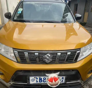 Suzuki Grand Vitara 2020 Orange