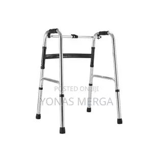 Walker Closer to Assist in Standing/Walker₩*Plastic*Polished