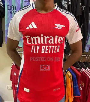 Arsenal Home and Away Kits