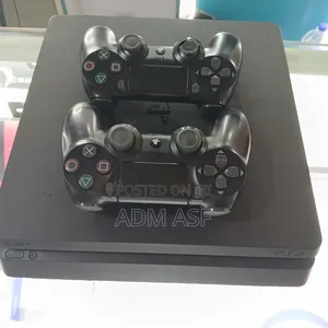 Playstation 4 Slim