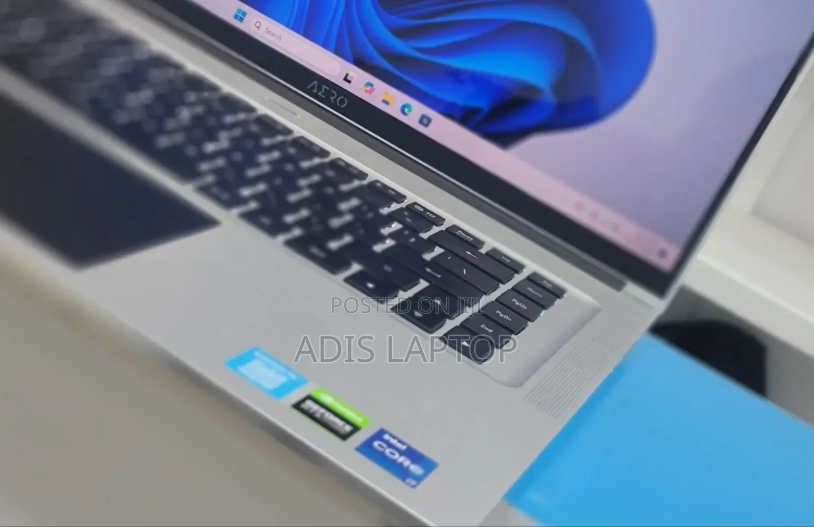New Laptop Gigabyte AERO 14 16GB Intel Core I7 SSD 2T