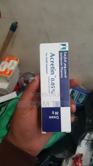 Acretin Acne Removal