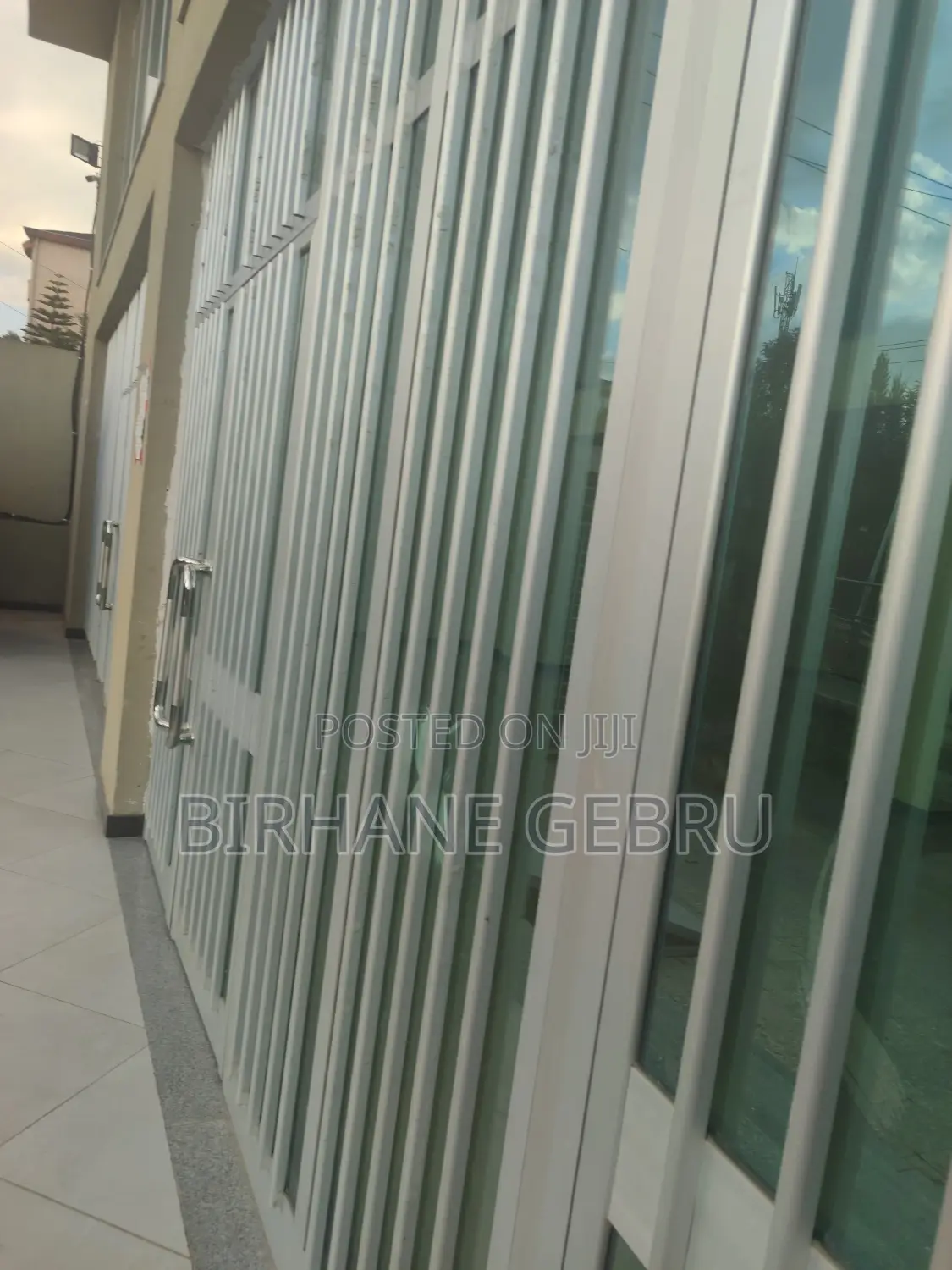 Luxury Apartiment Rent for Office