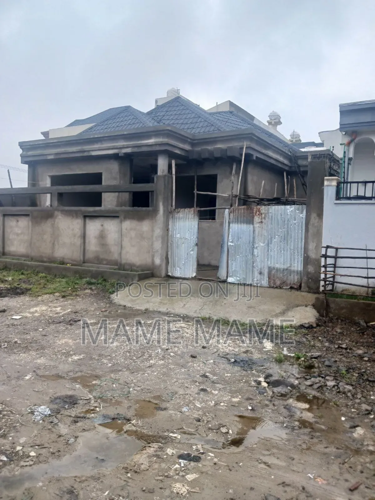 5bdrm Villa in Addis Abeba, Bole for sale