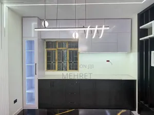 እጅግ ዘመናዊ Classic Kitchen Cabinet 
በተለያዩ ዲዛይን እና ቀለም
