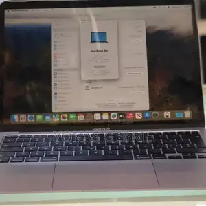 New Laptop Apple MacBook Air 8GB Apple M1 SSD 256GB