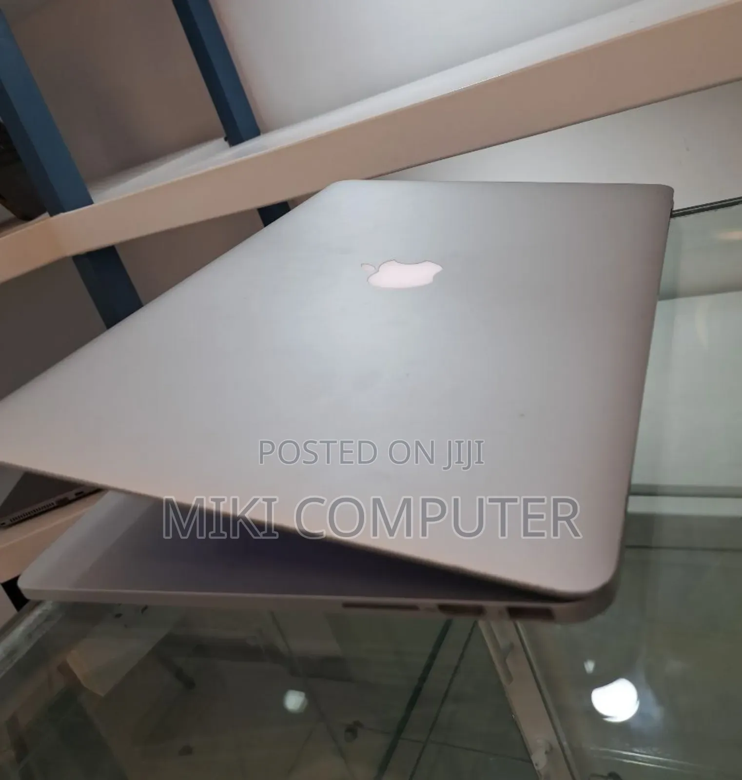 New Laptop Apple MacBook Pro 2015 16GB Intel Core I7 SSD 256GB