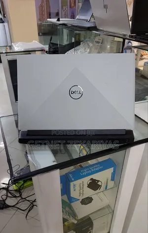 New Laptop Dell G15 5511 16GB AMD Ryzen 7 SSD 512GB