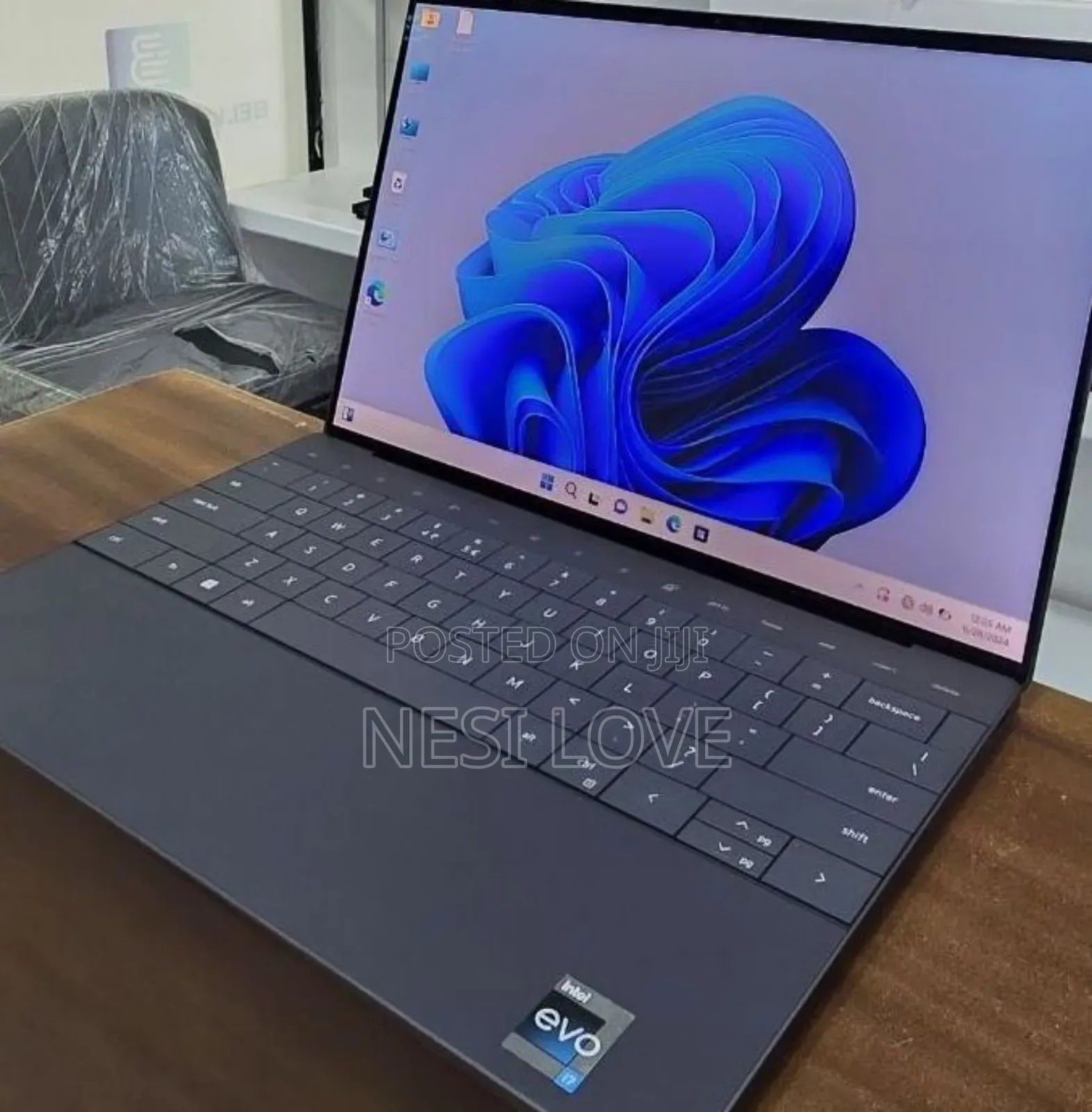 New Laptop Dell XPS 13 32GB Intel Core I7 SSD 1T