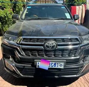 Toyota Land Cruiser 2010 Black