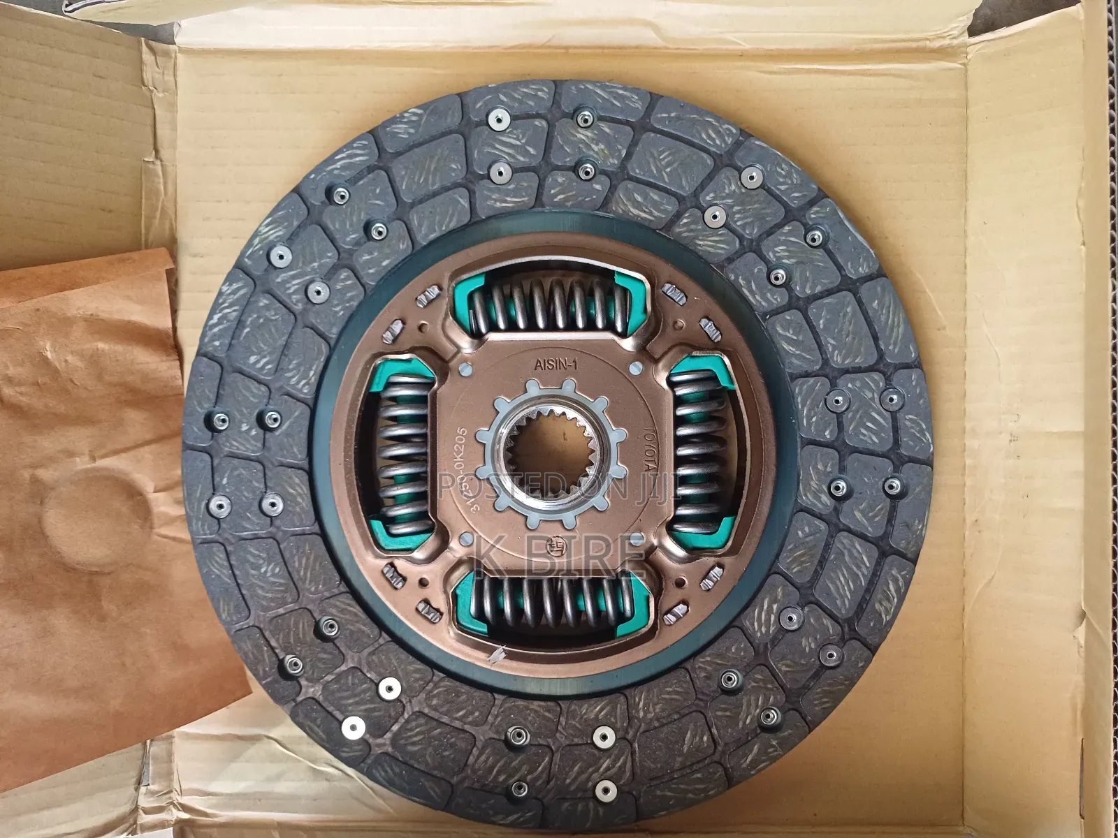 TOYOTA SPARE PARTS , Clutch Dick የብዛት ዋጋ 5,000 ብር